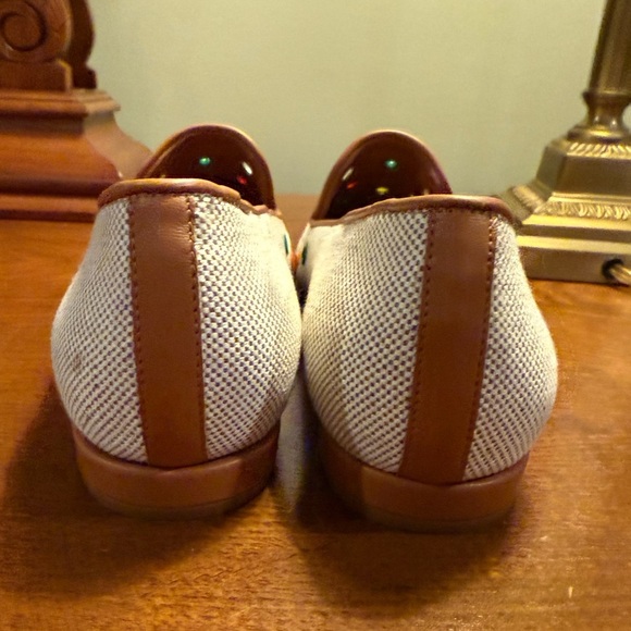NWOT Jon Josef Tan Flat Loafers w/ multicolor Grommets Size 9.5 MSRP $225 - Picture 7 of 13